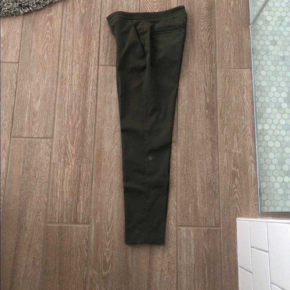 Lululemon women’s pant Green size 2